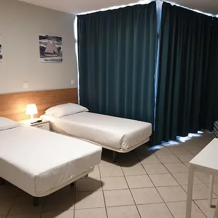 Apartamento Entire Tarik By Atlantichotels With Kitchenettes, Near Rocha Portimão