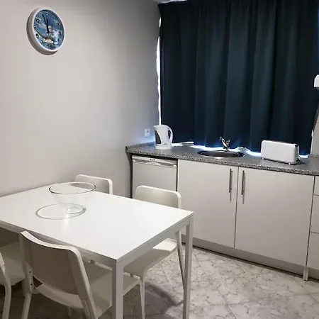 Entire Tarik By Atlantichotels With Kitchenettes, Near Rocha Portimão